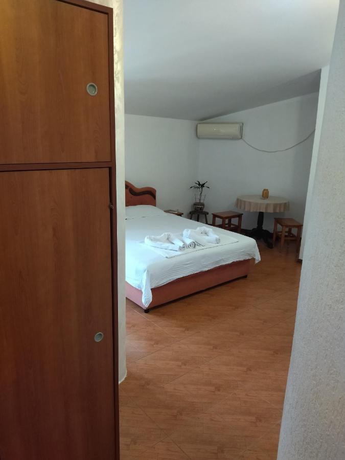 Apartment Klara Bar Esterno foto